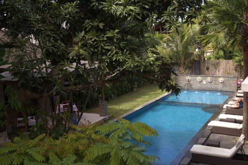 Puri Maharani Boutique Hotel دنباسار المظهر الخارجي الصورة